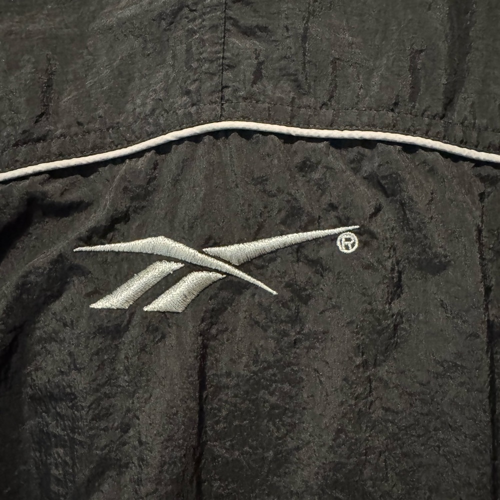 Reebok Black Windbreaker Jacket Size L Unisex Zip Front Outdoor - Picture 12 of 16